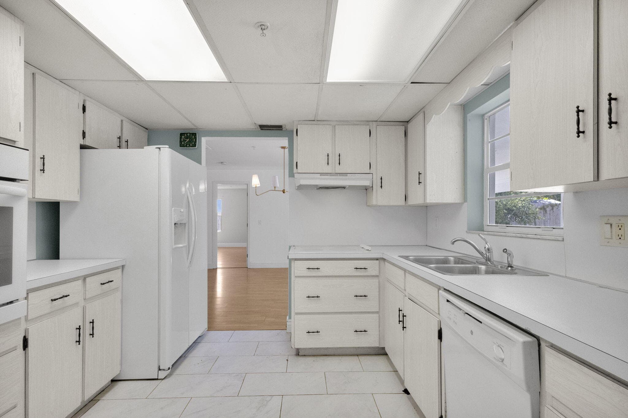 8888 SE Colony Street, Hobe Sound, FL 33455 — photo 14 of 71