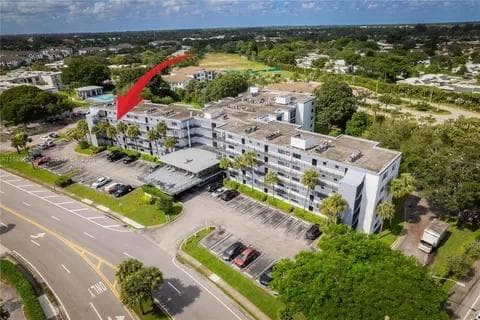 9235 SW 8th 402 Street 402, Boca Raton, FL 33428 — photo 35 of 37