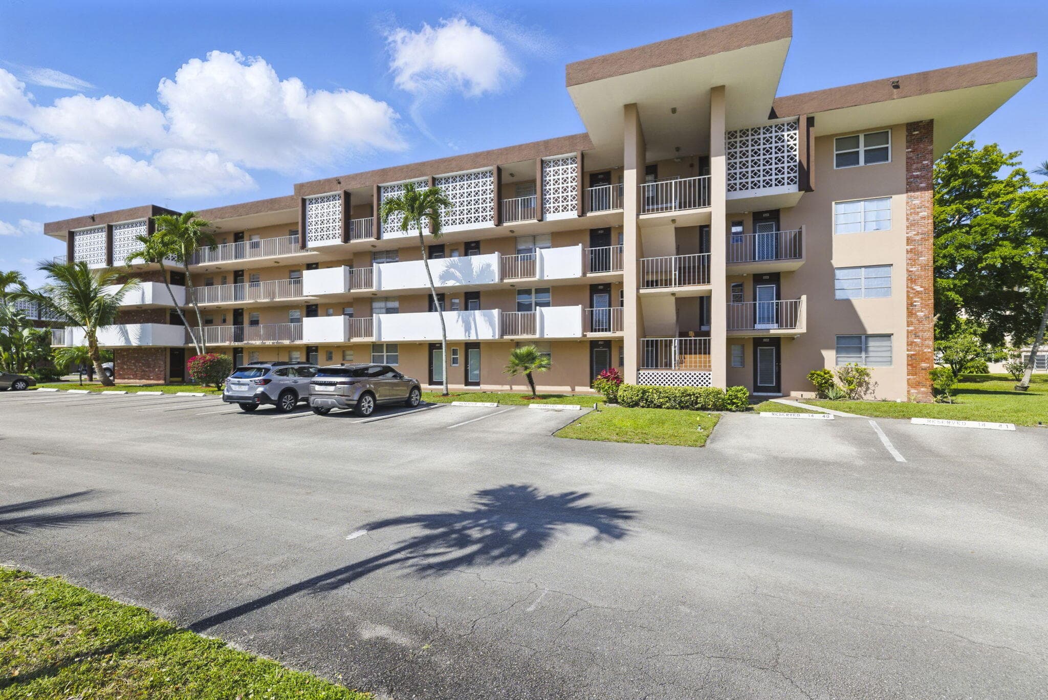 2951 NW 46th Avenue 407, Lauderdale Lakes, FL 33313 — photo 27 of 67