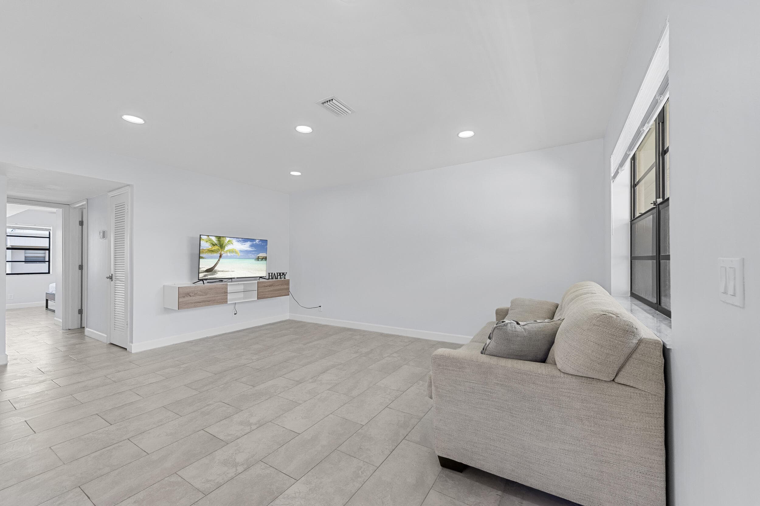 234 Capri E, Delray Beach, FL 33484 — photo 3 of 65