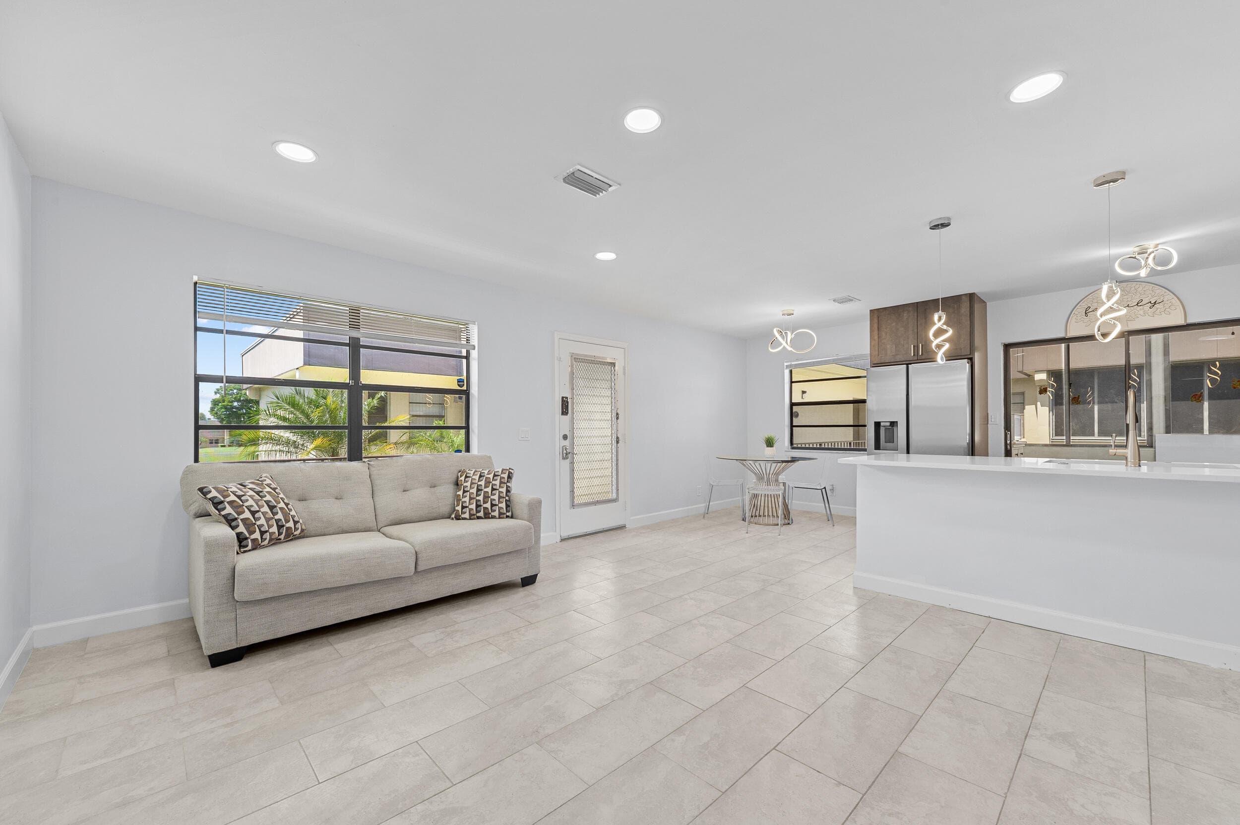 234 Capri E, Delray Beach, FL 33484 — photo 5 of 65