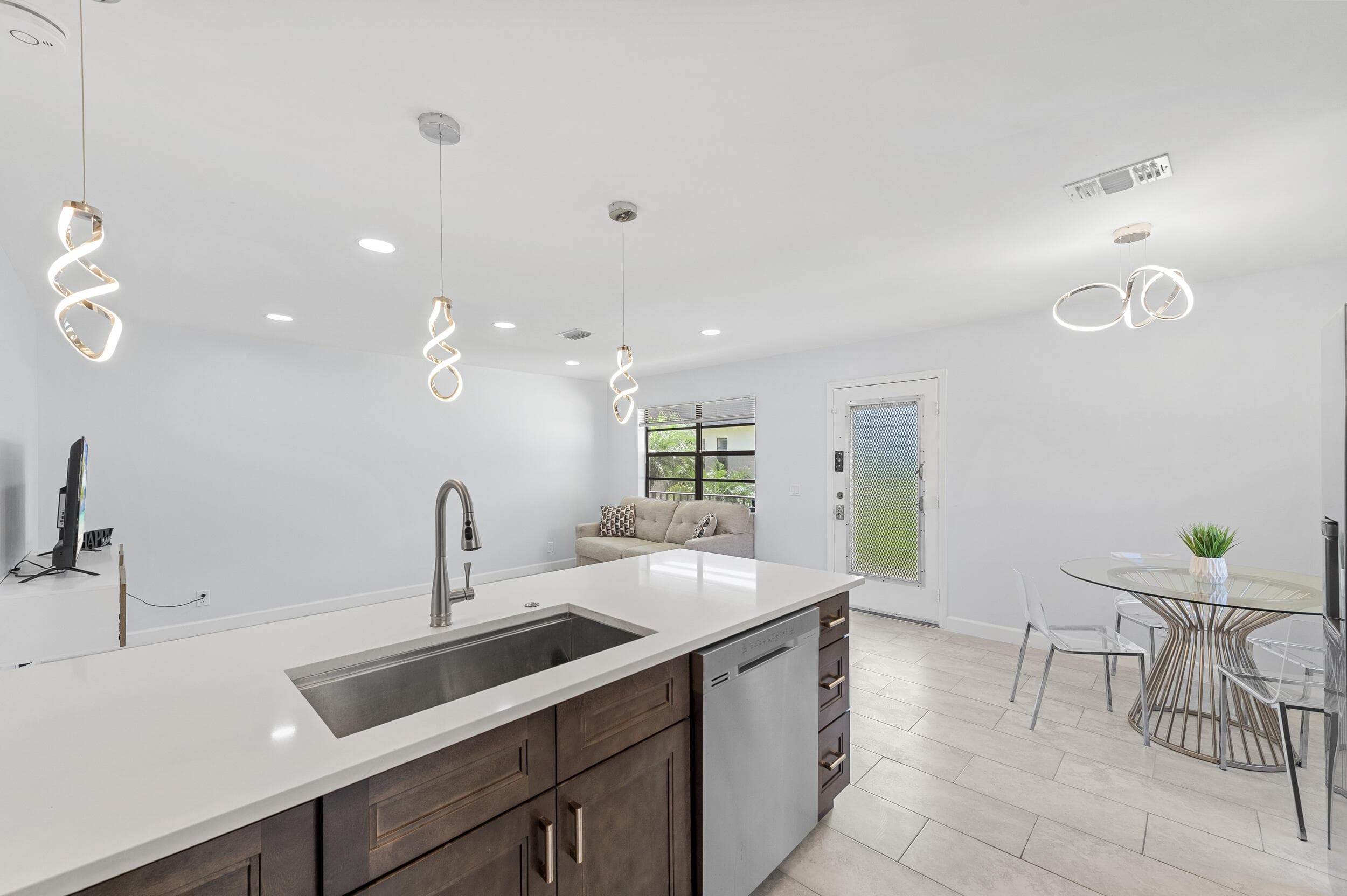234 Capri E, Delray Beach, FL 33484 — photo 8 of 65