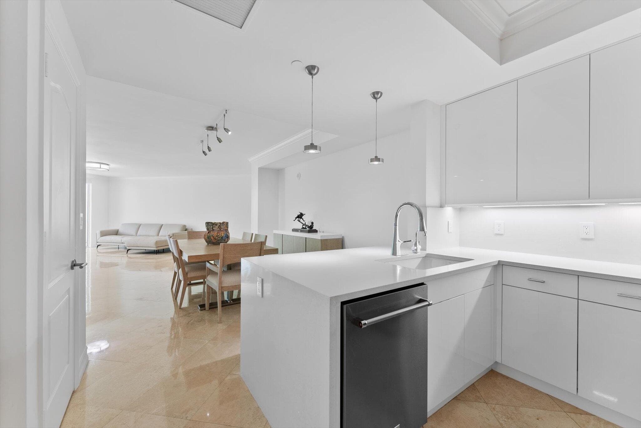 550 SE Mizner Boulevard B206, Boca Raton, FL 33432 — photo 25 of 65