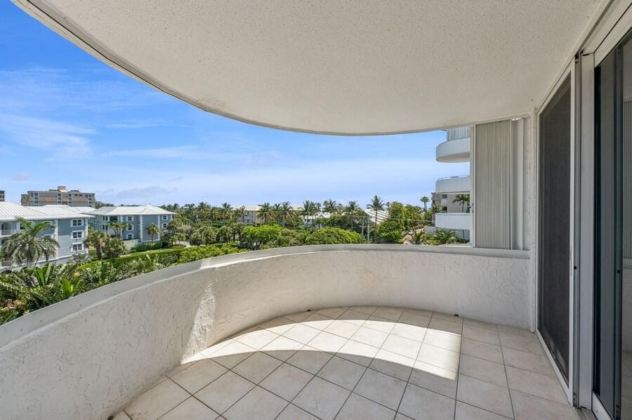 2200 S Ocean Boulevard 606, Delray Beach, FL 33483 — photo 19 of 47