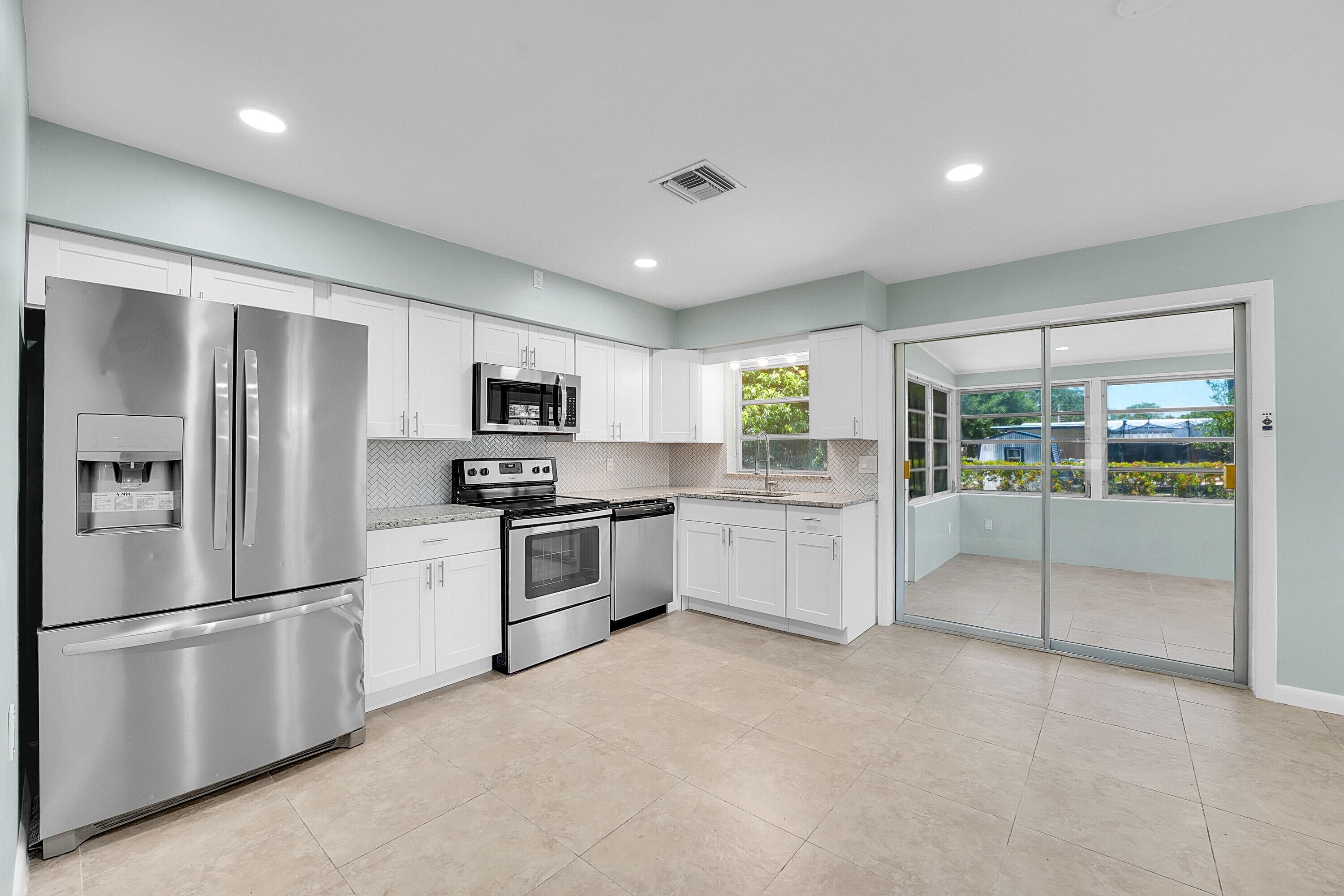 302 W Arbor Avenue, Port St. Lucie, FL 34952 — photo 8 of 25