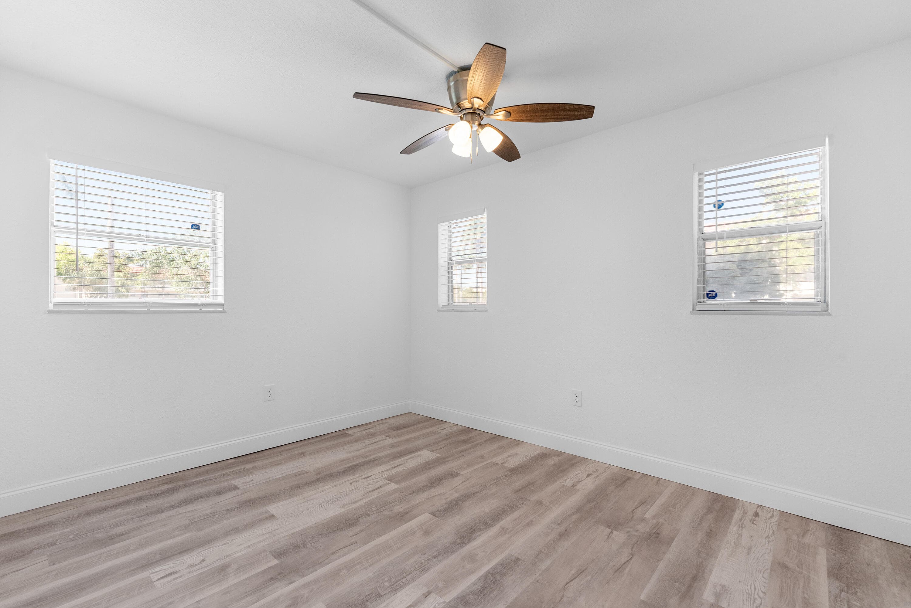 8000 Sunrise Lakes Drive E 112, Sunrise, FL 33322 — photo 10 of 22