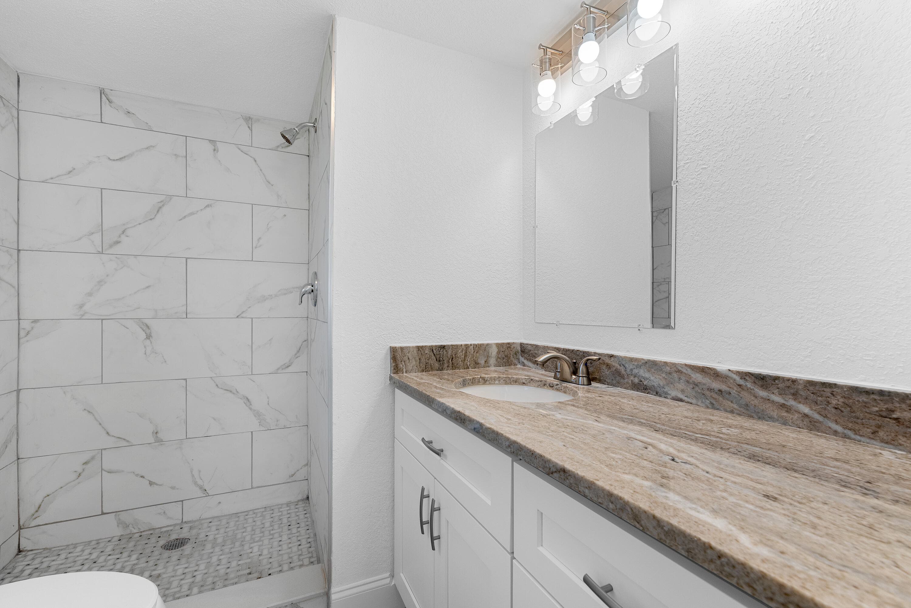 8000 Sunrise Lakes Drive E 112, Sunrise, FL 33322 — photo 16 of 22
