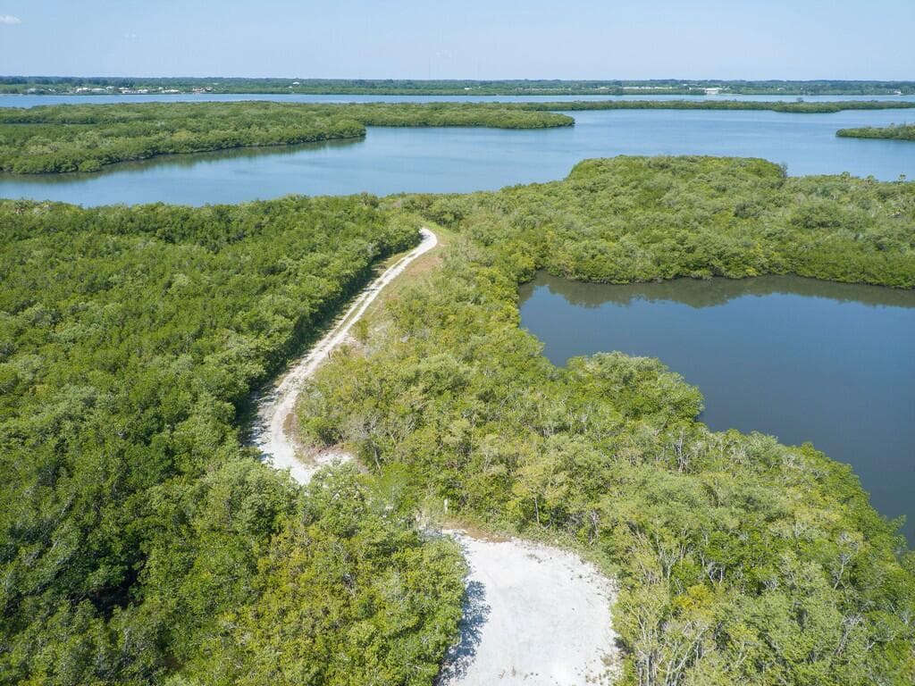 2660 Riverview Court, Vero Beach, FL 32963 — photo 42 of 44