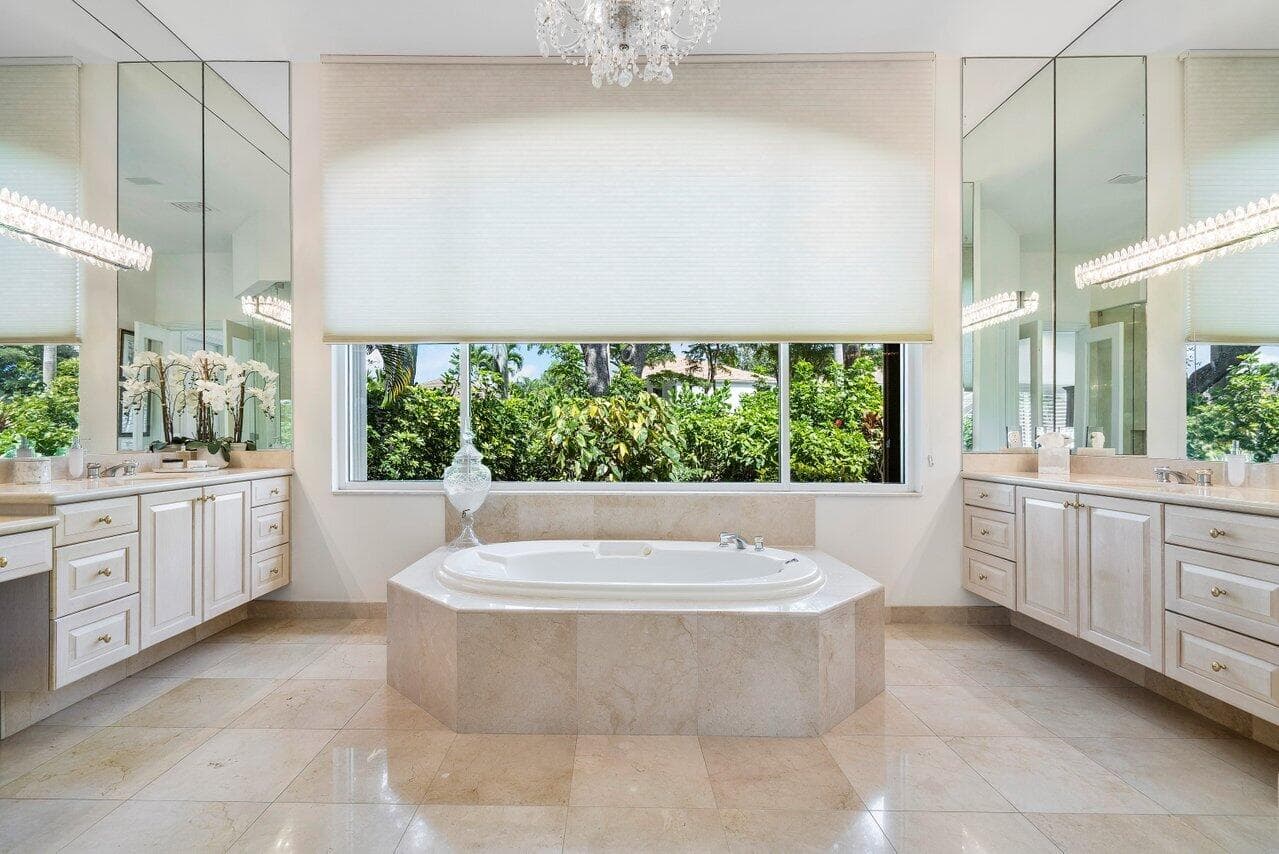 6379 Avalon Pointe Court, Boca Raton, FL 33496 — photo 8 of 37