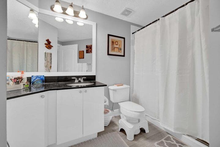 11024 Legacy 104 Drive 104, Palm Beach Gardens, FL 33410 — photo 17 of 26