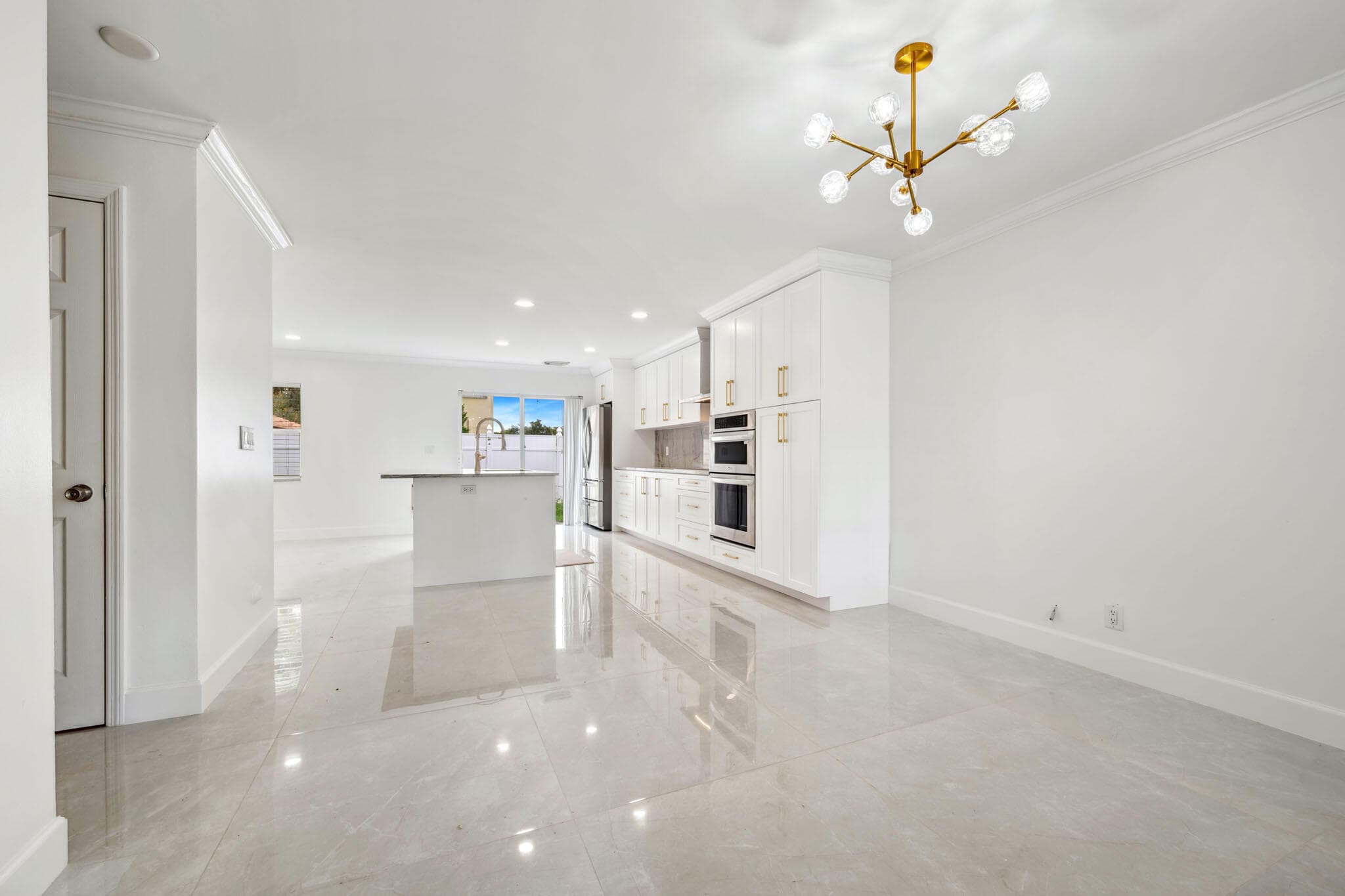 3460 Commodore Court, West Palm Beach, FL 33411 — photo 4 of 19