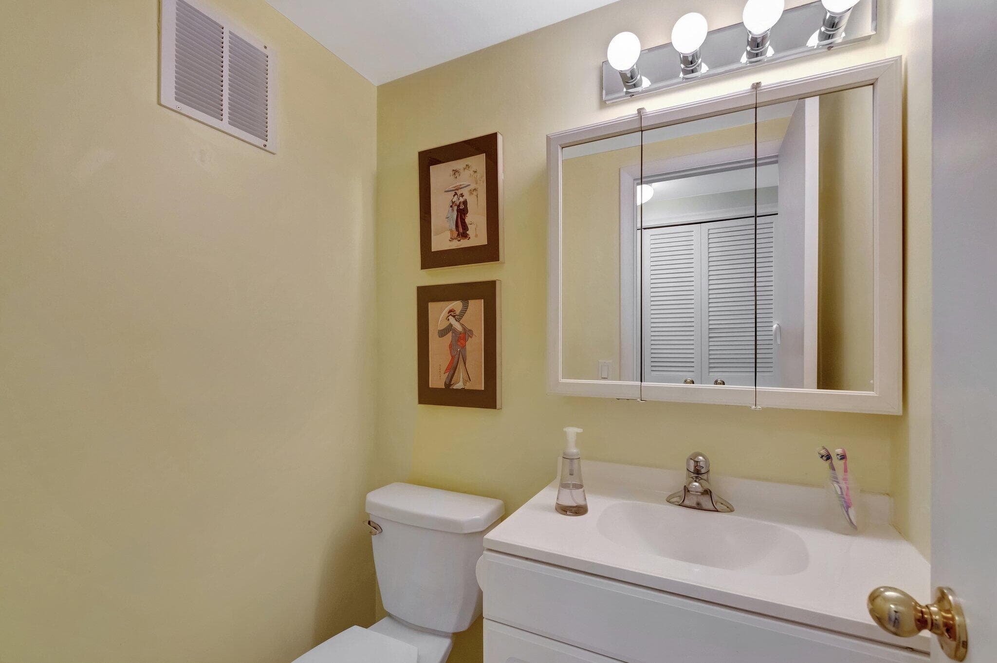 210 Horizons E 103, Boynton Beach, FL 33435 — photo 21 of 45