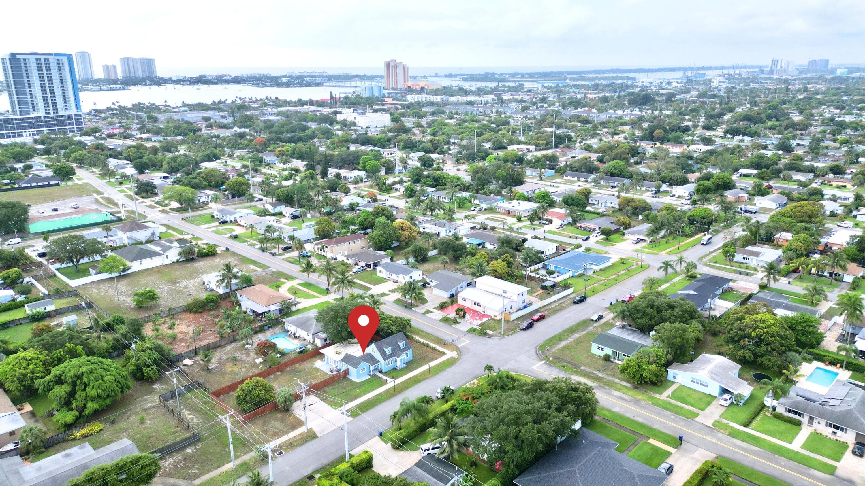 307 4th Street, Lake Park, FL 33403 — photo 8 of 44