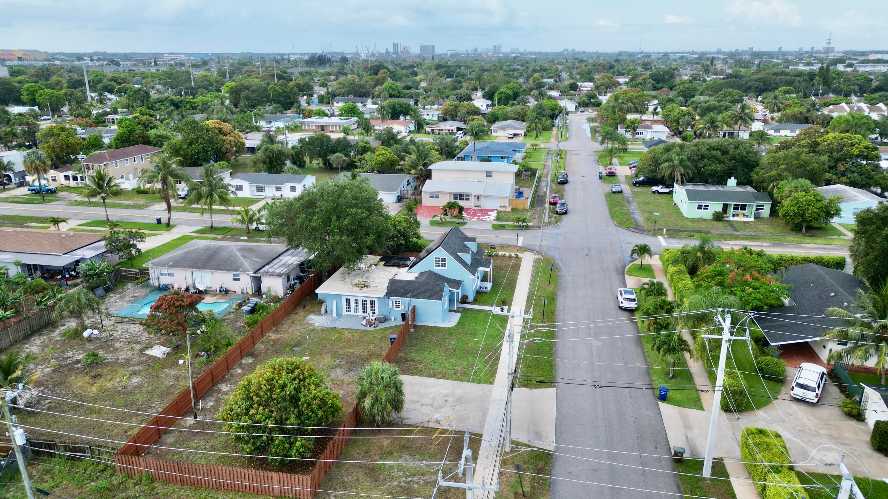 307 4th Street, Lake Park, FL 33403 — photo 43 of 44