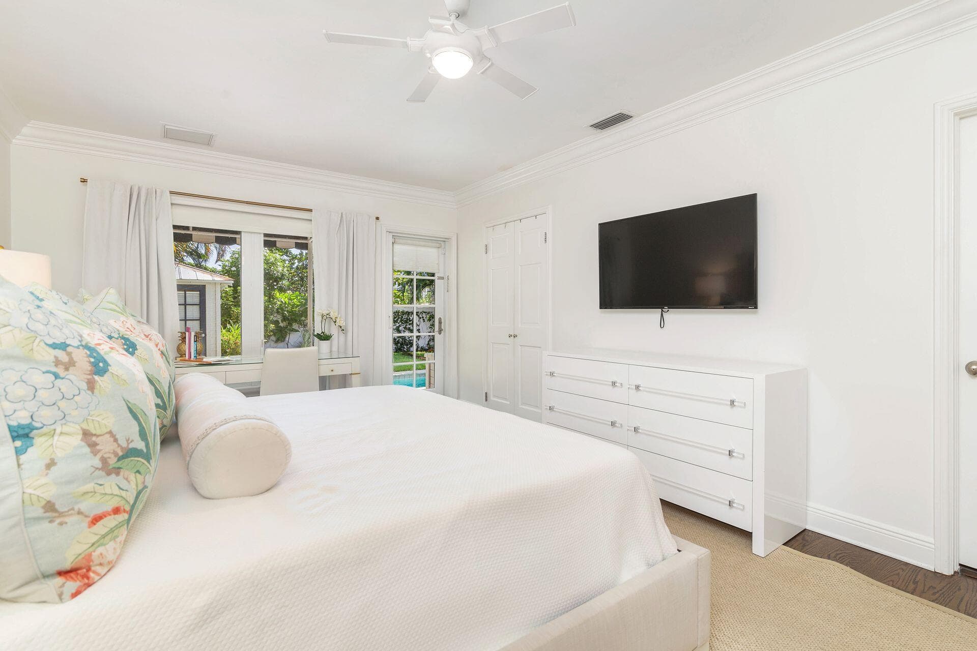 231 Cocoanut Row, Palm Beach, FL 33480 — photo 13 of 27
