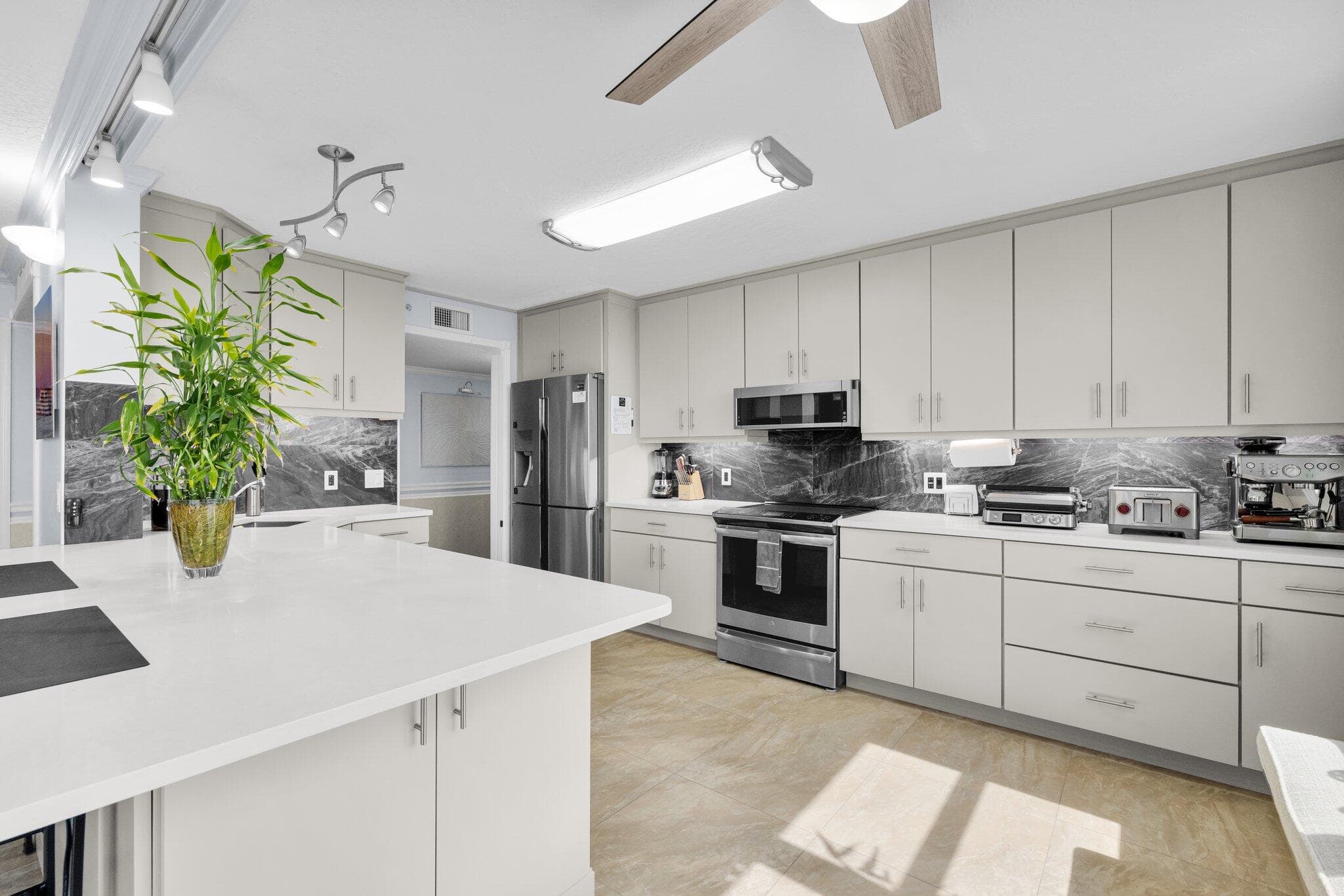 5049 N Highway A1a 1905, Hutchinson Island, FL 34949 — photo 3 of 57