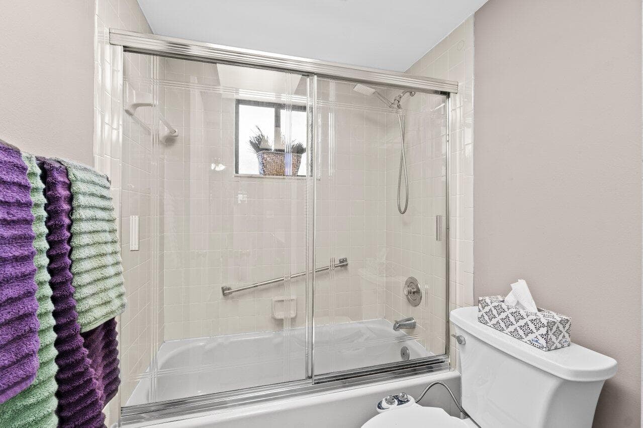 5100 Las Verdes Circle 316, Delray Beach, FL 33484 — photo 12 of 24