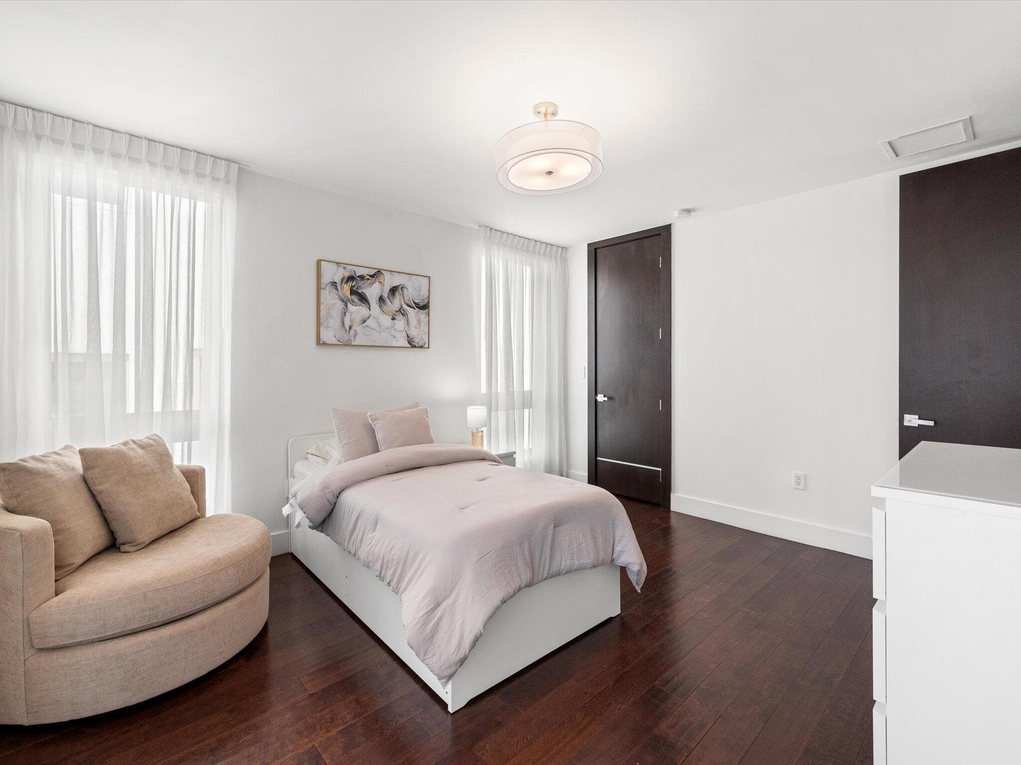 8405 NW 34th Drive, Doral, FL 33122 — photo 25 of 42