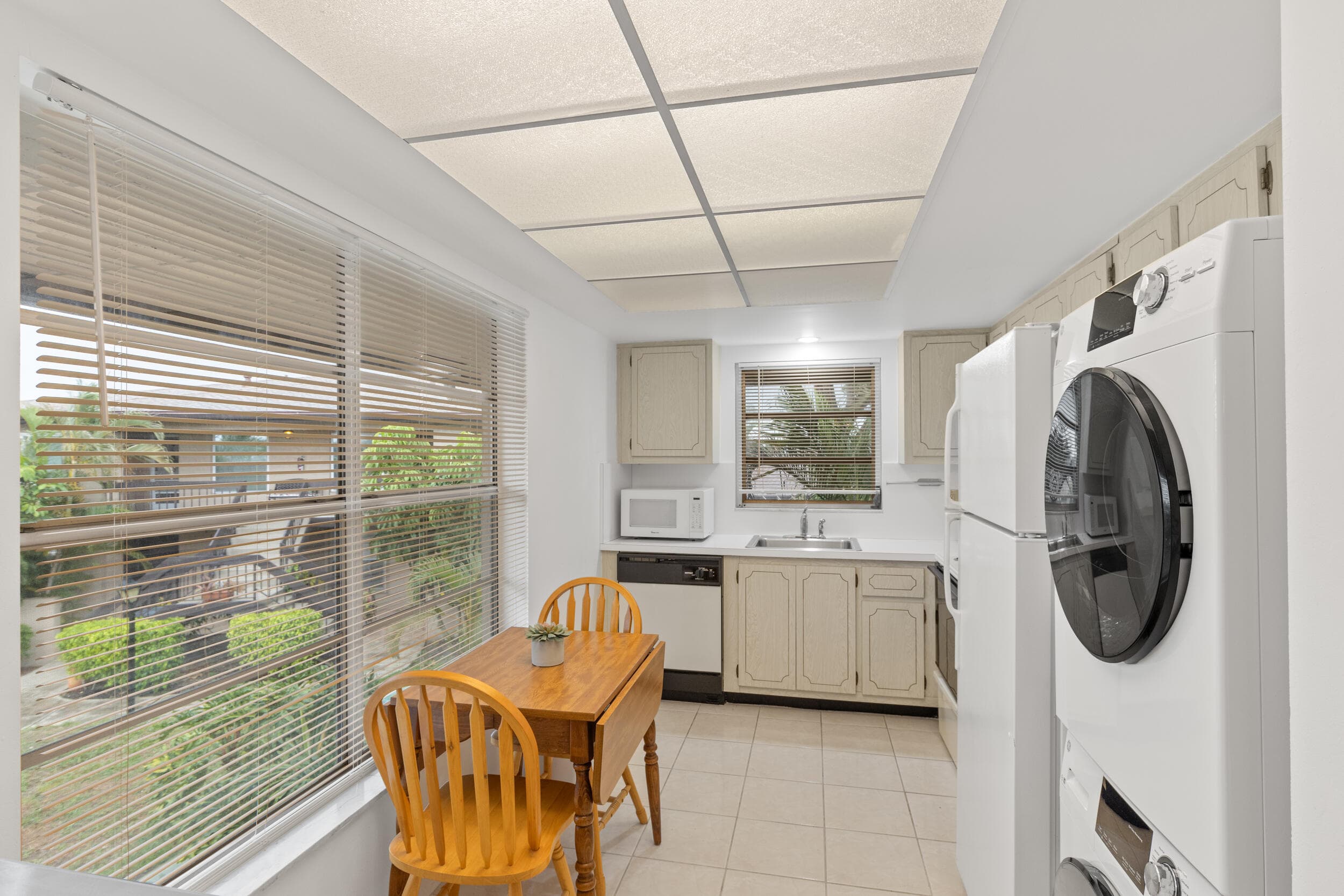 13623 Via Aurora C, Delray Beach, FL 33484 — photo 4 of 33