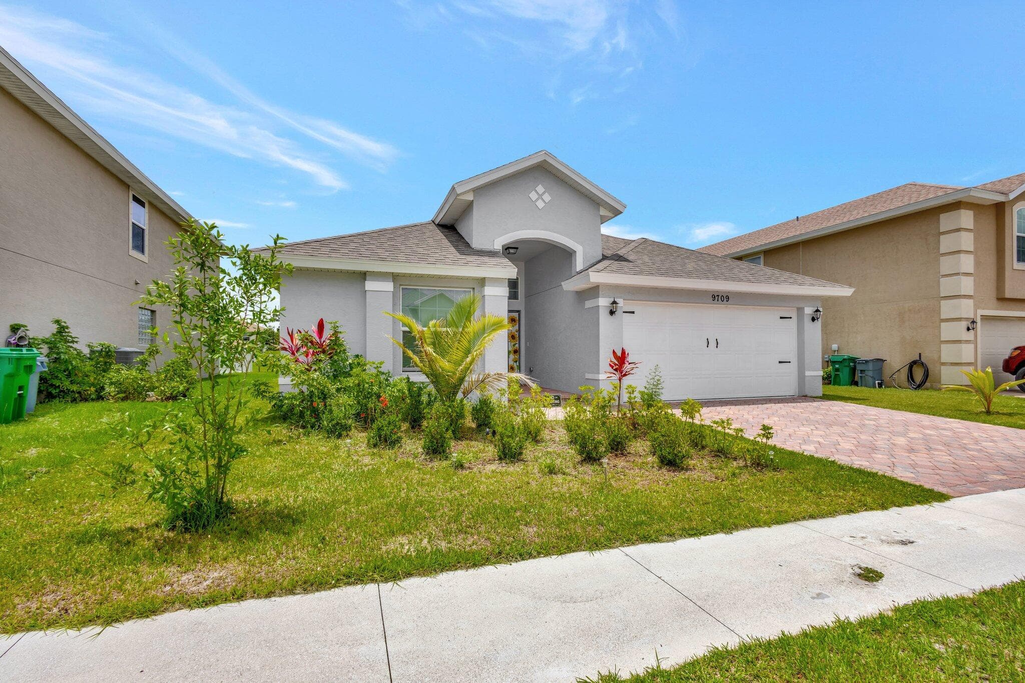 9709 Starboard Drive, Fort Pierce, FL 34945 — photo 3 of 44