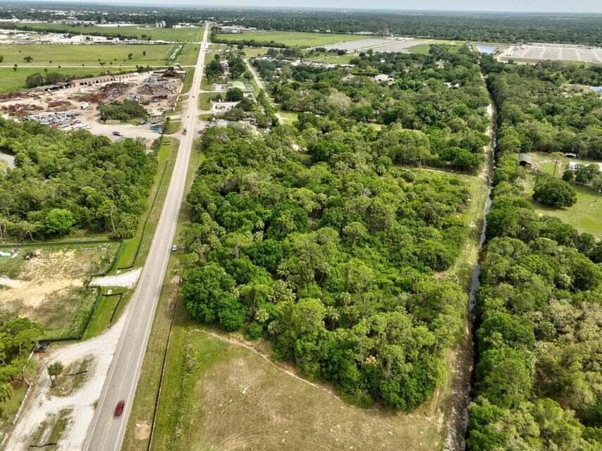 2357 NW 32 Drive, Okeechobee, FL 34972 — photo 2 of 12