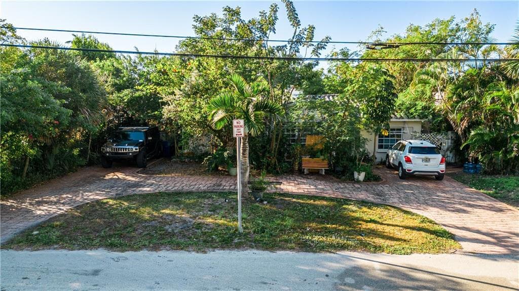 3512 NE 27th Street, Fort Lauderdale, FL 33308 — photo 2 of 14