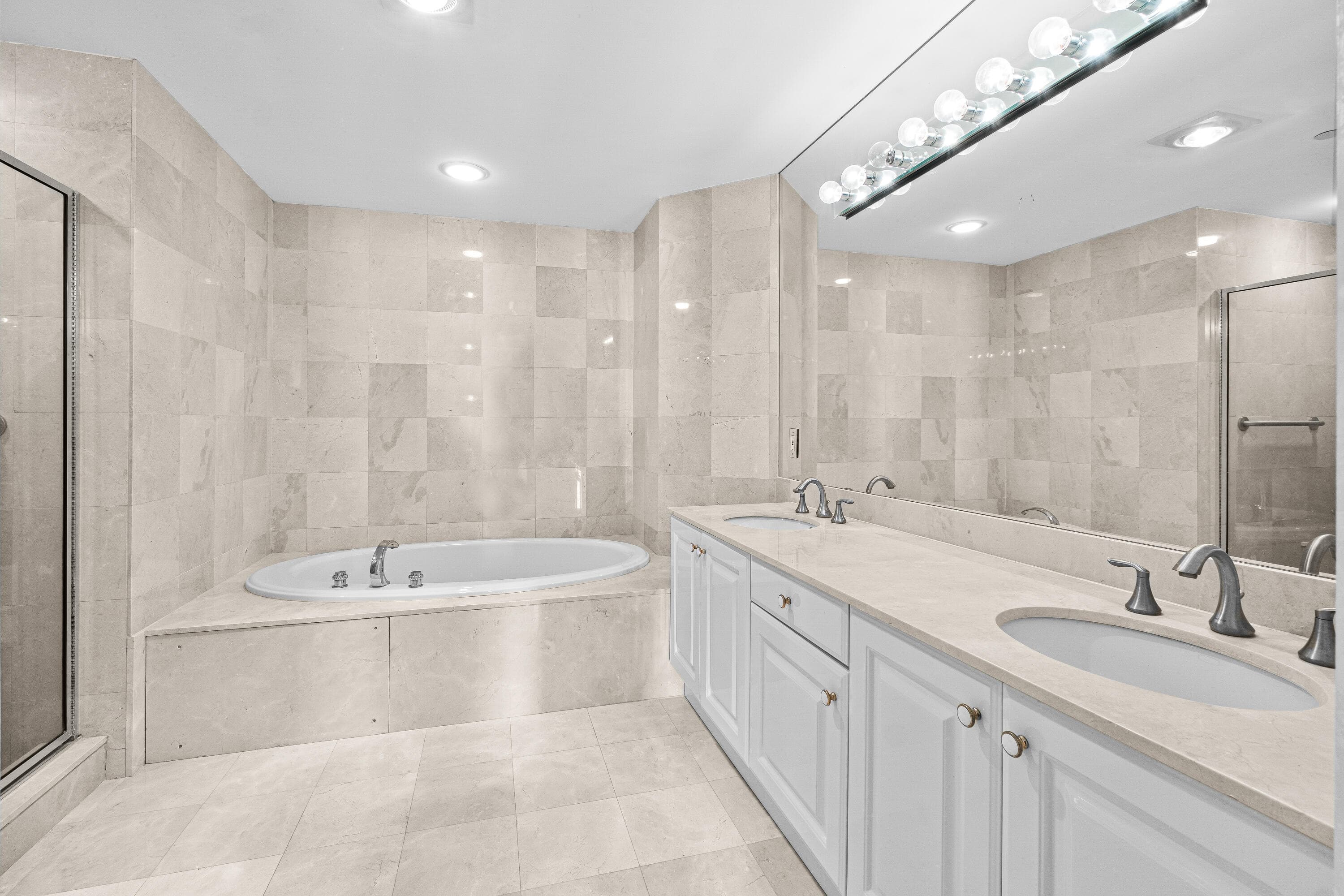 800 Ocean Drive 204, Juno Beach, FL 33408 — photo 17 of 39