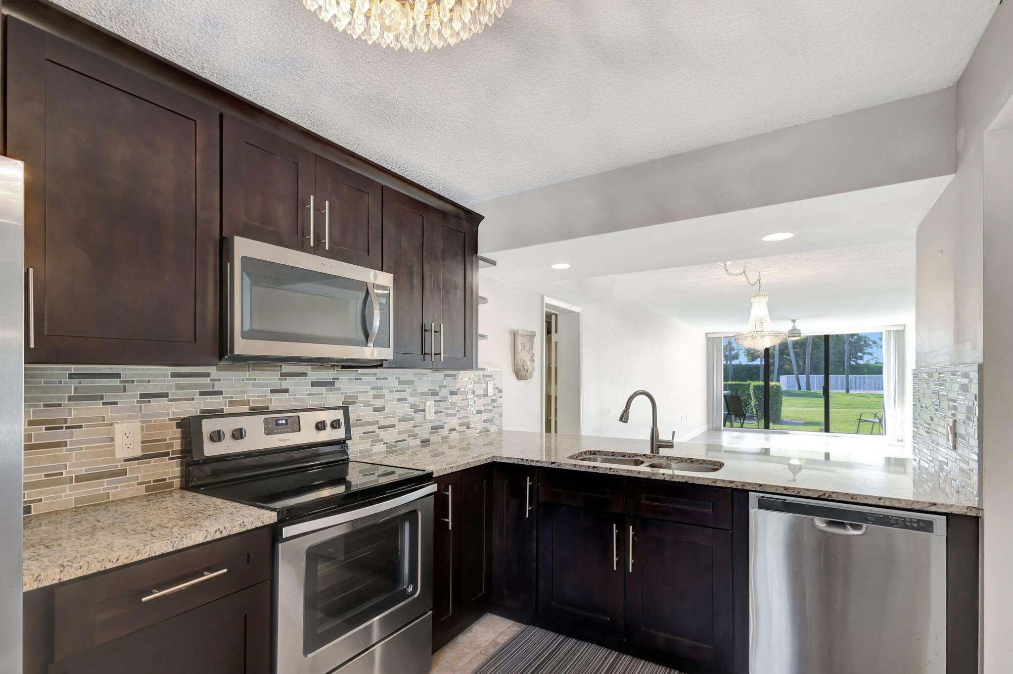 2741 Village Boulevard 104, West Palm Beach, FL 33409 — photo 2 of 37