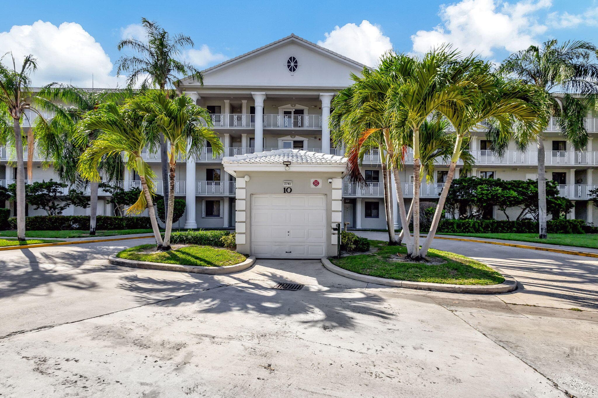 2741 Village Boulevard 104, West Palm Beach, FL 33409 — photo 35 of 37