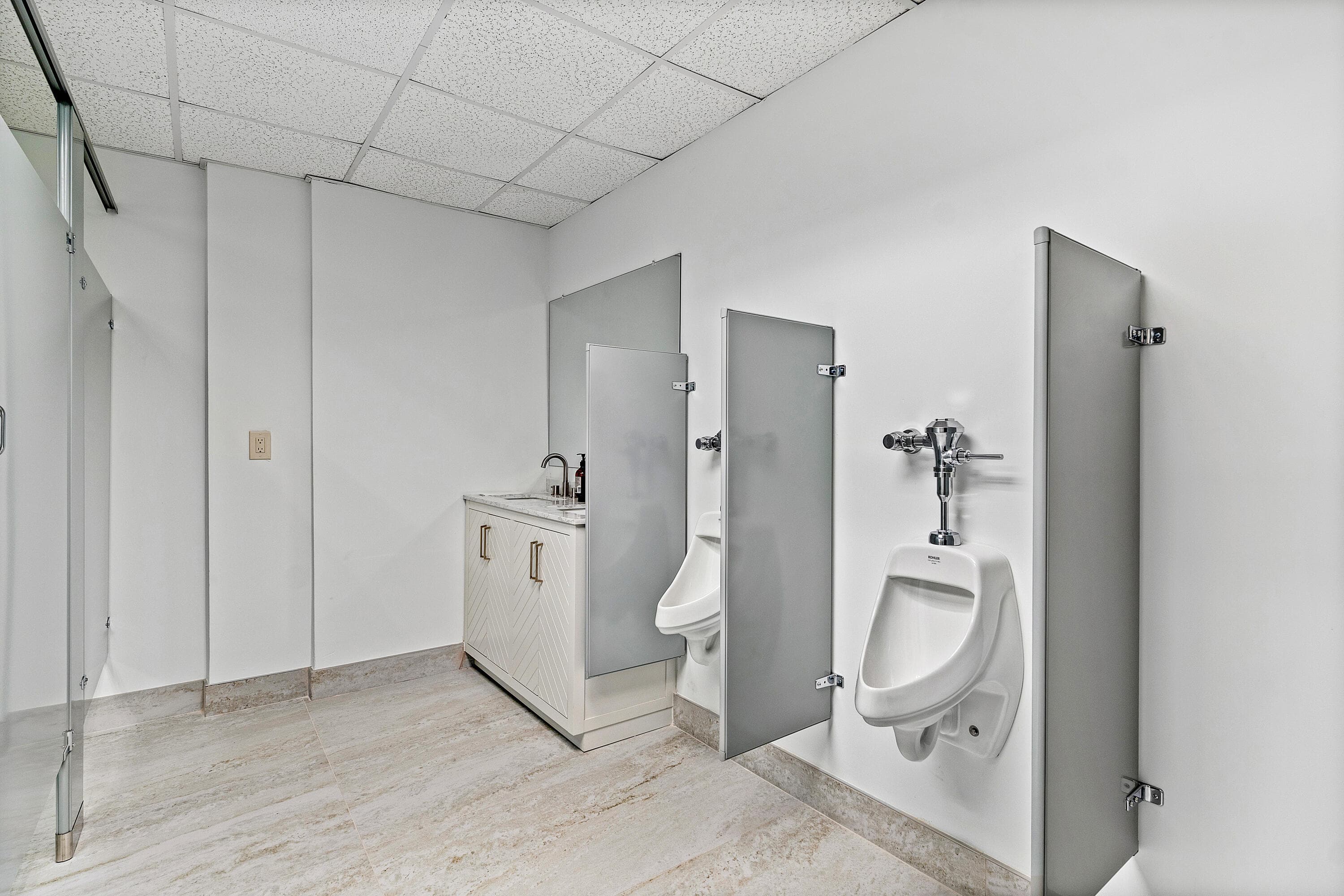 555 SW 12th Avenue, Pompano Beach, FL 33069 — photo 10 of 26
