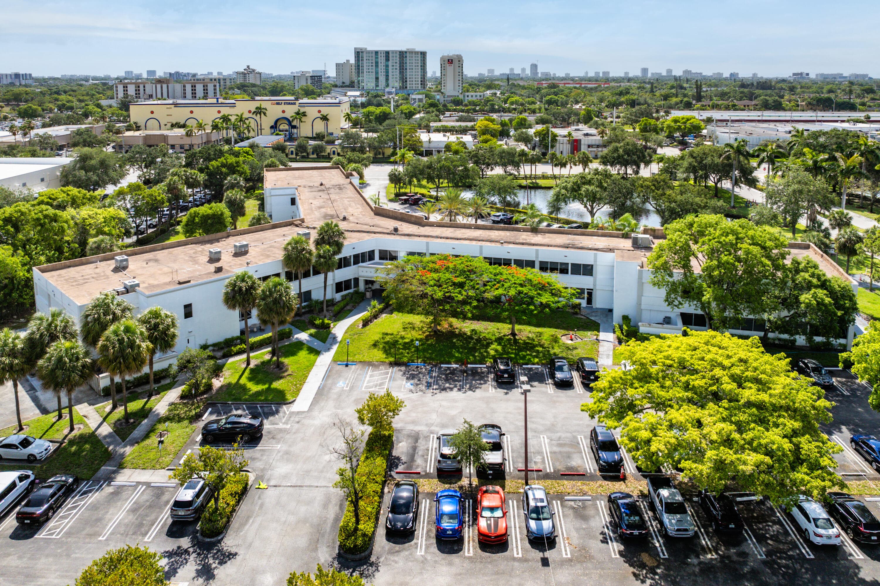 555 SW 12th Avenue, Pompano Beach, FL 33069 — photo 3 of 26