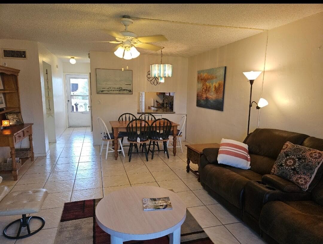 2581 N Garden 202 Drive N 202, Lake Worth, FL 33461 — photo 8 of 14