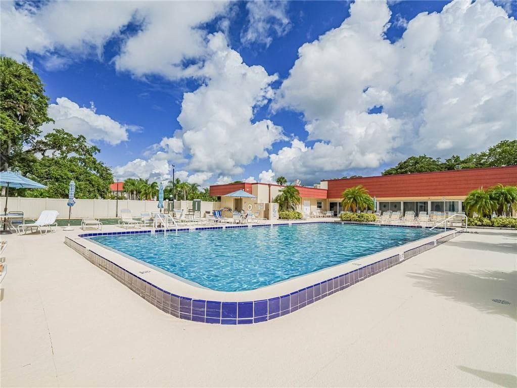 97 Spring Lake Drive 104, Vero Beach, FL 32962 — photo 29 of 36