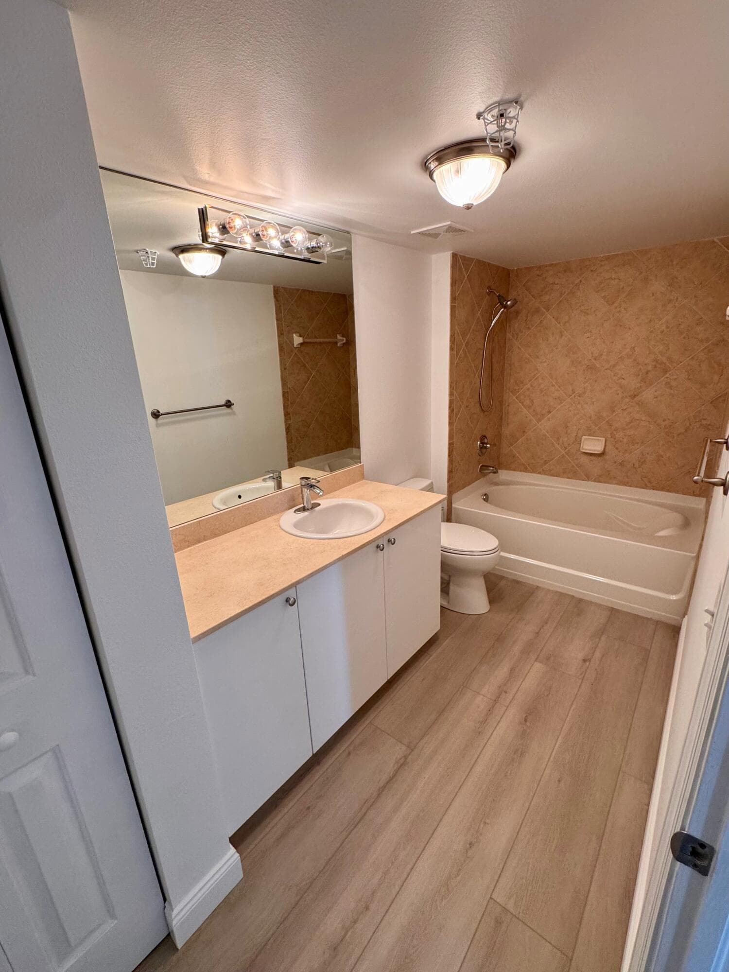600 S Dixie Highway 533, West Palm Beach, FL 33401 — photo 15 of 29