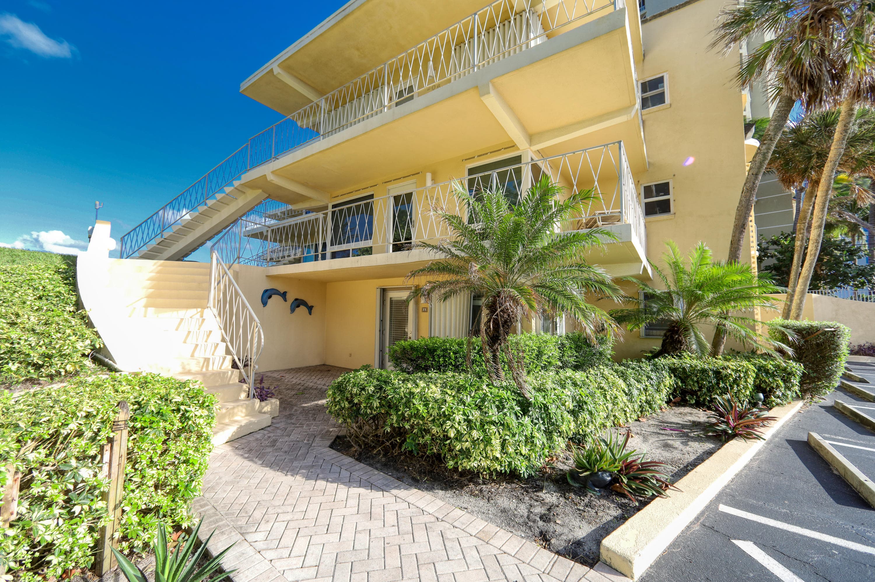 5060 N Ocean A Drive A, Riviera Beach, FL 33404 — photo 2 of 30