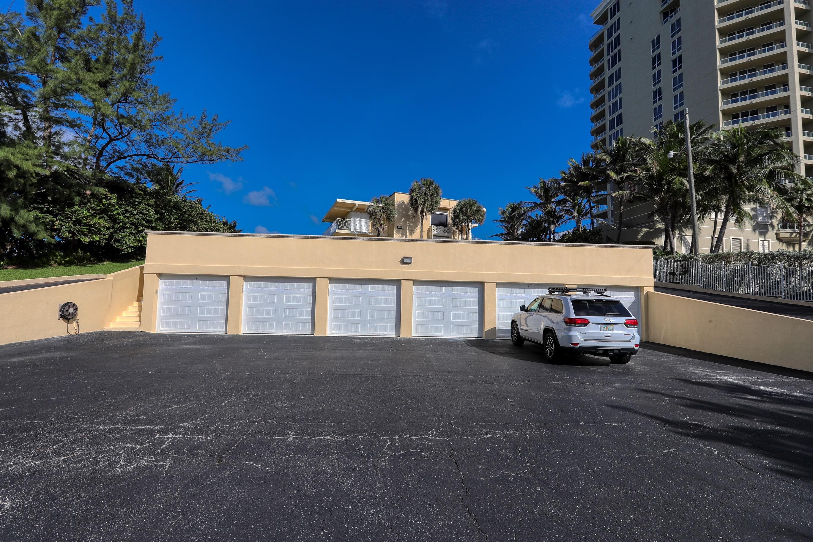 5060 N Ocean A Drive A, Riviera Beach, FL 33404 — photo 12 of 30