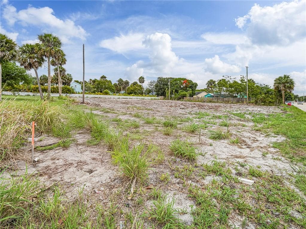 445 Old Dixie Highway, Vero Beach, FL 32962 — photo 9 of 11