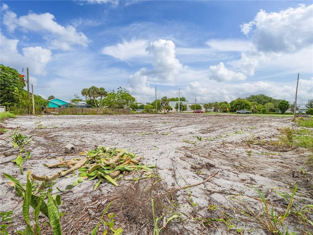 445 Old Dixie Highway, Vero Beach, FL 32962 — photo 11 of 11