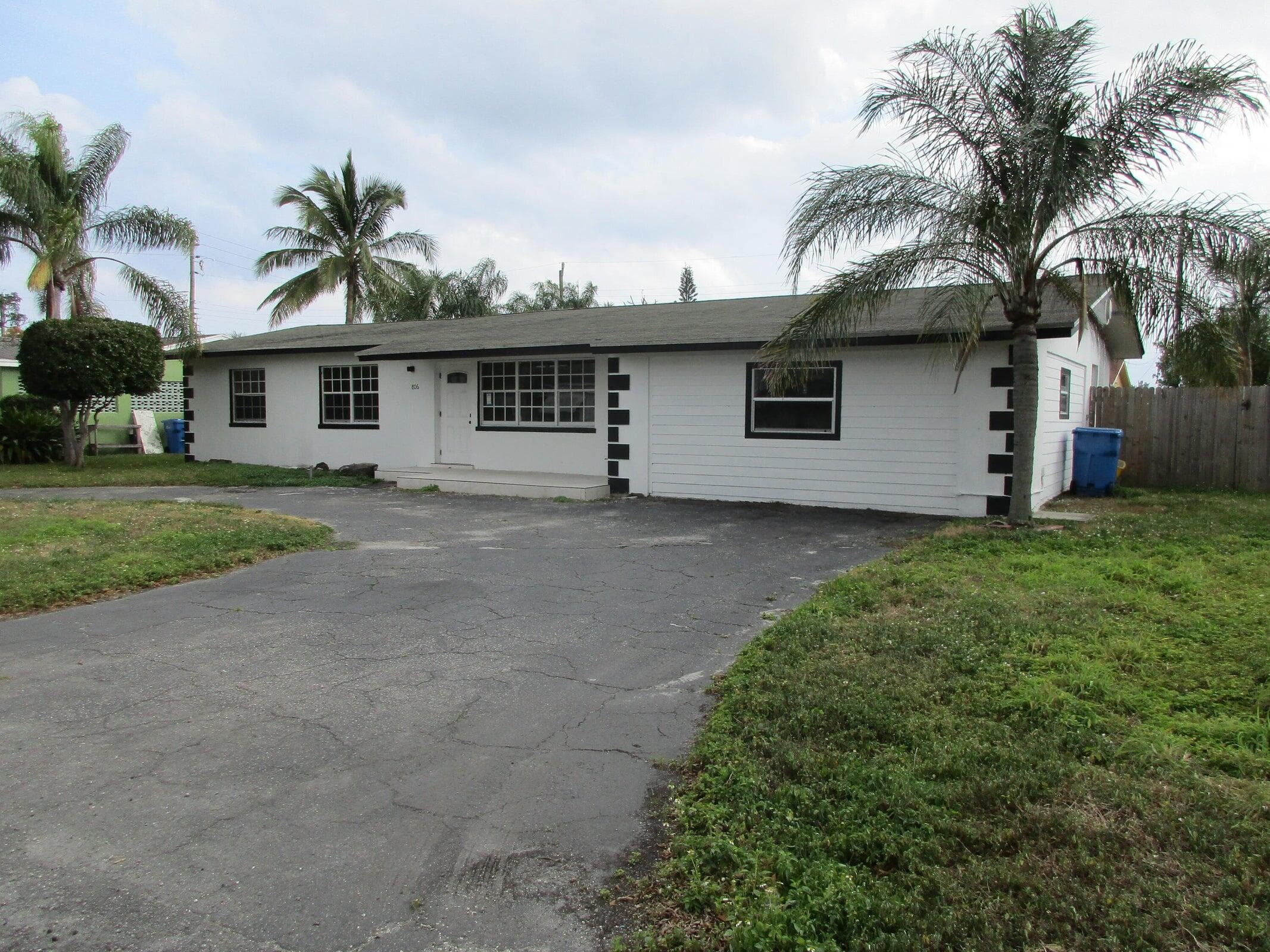 806 Minnesota Street, Lantana, FL 33462 — photo