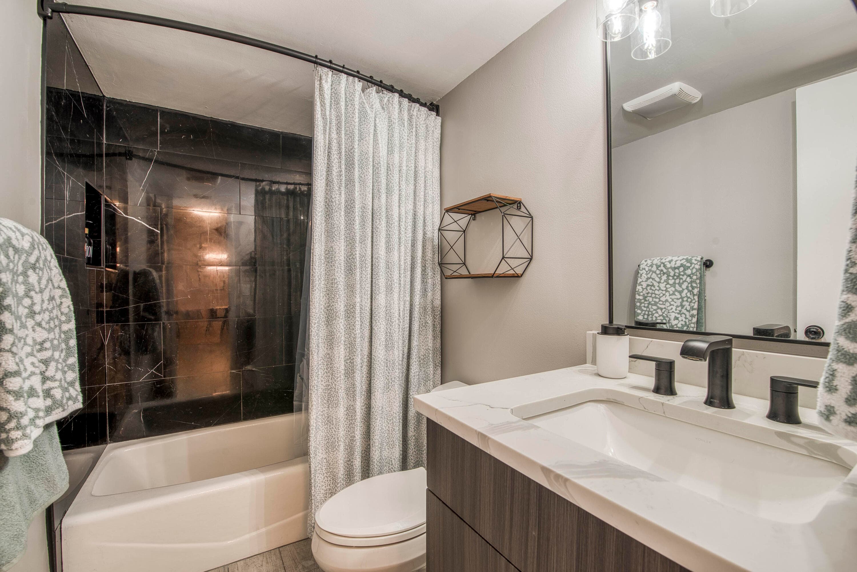 325 Oak Harbour Drive, Juno Beach, FL 33408 — photo 17 of 36