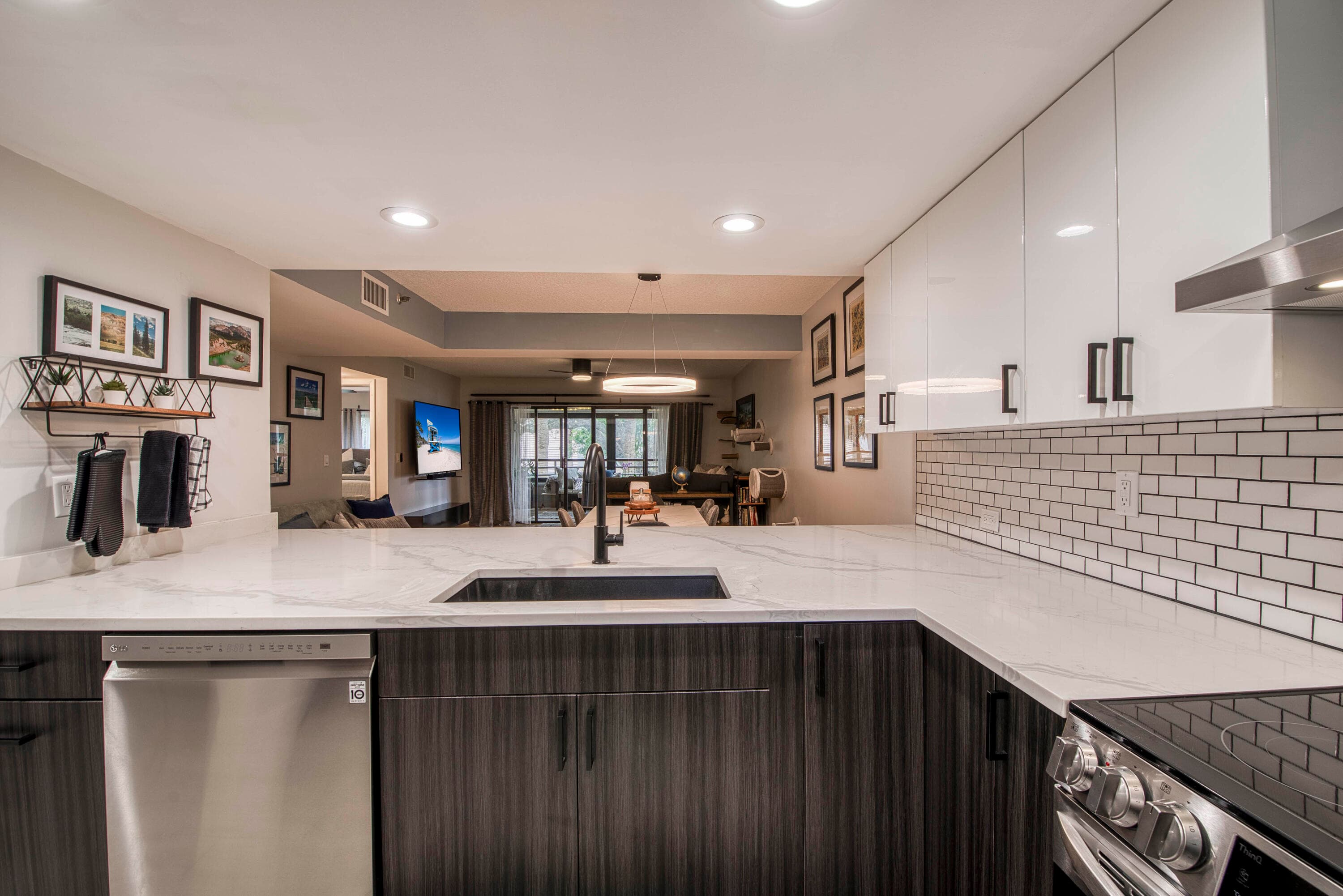 325 Oak Harbour Drive, Juno Beach, FL 33408 — photo 12 of 36