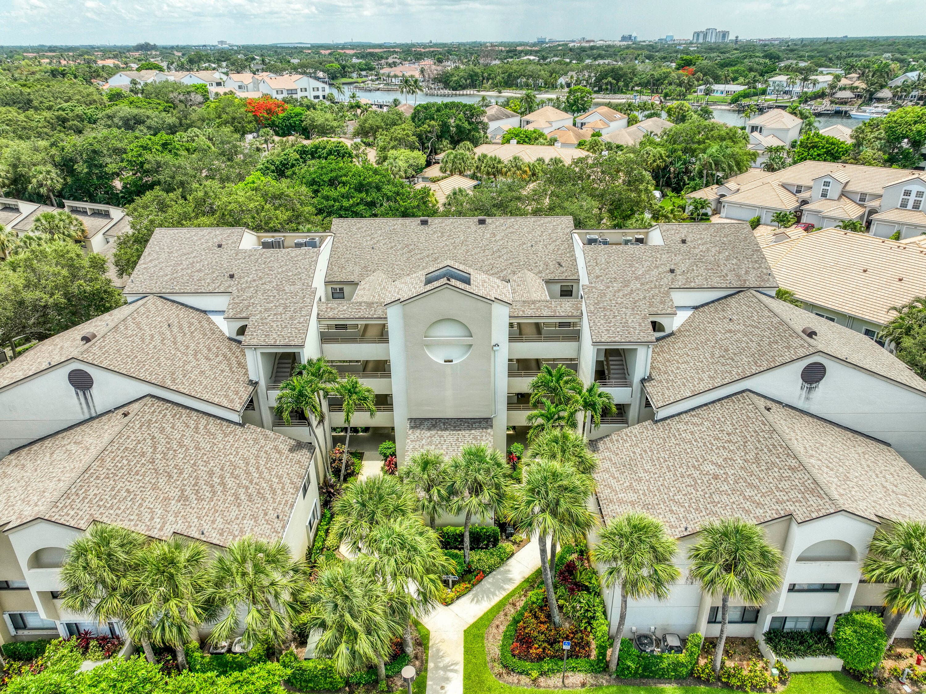 325 Oak Harbour Drive, Juno Beach, FL 33408 — photo 19 of 36