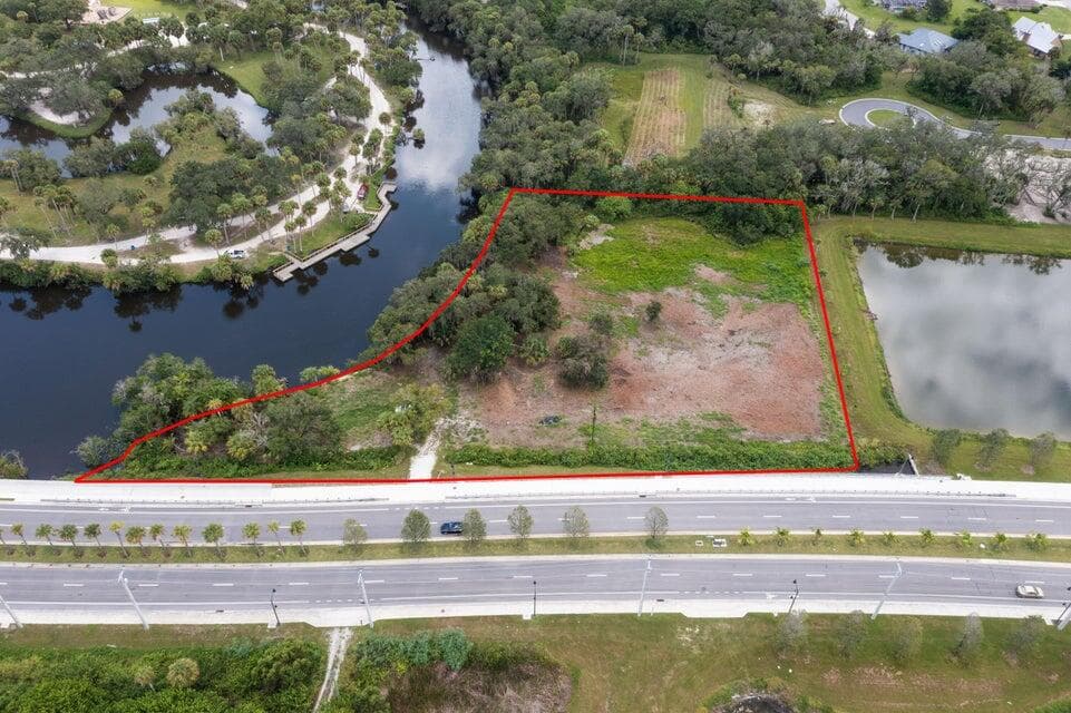 2083 W Midway Road, Fort Pierce, FL 34981 — photo 14 of 19