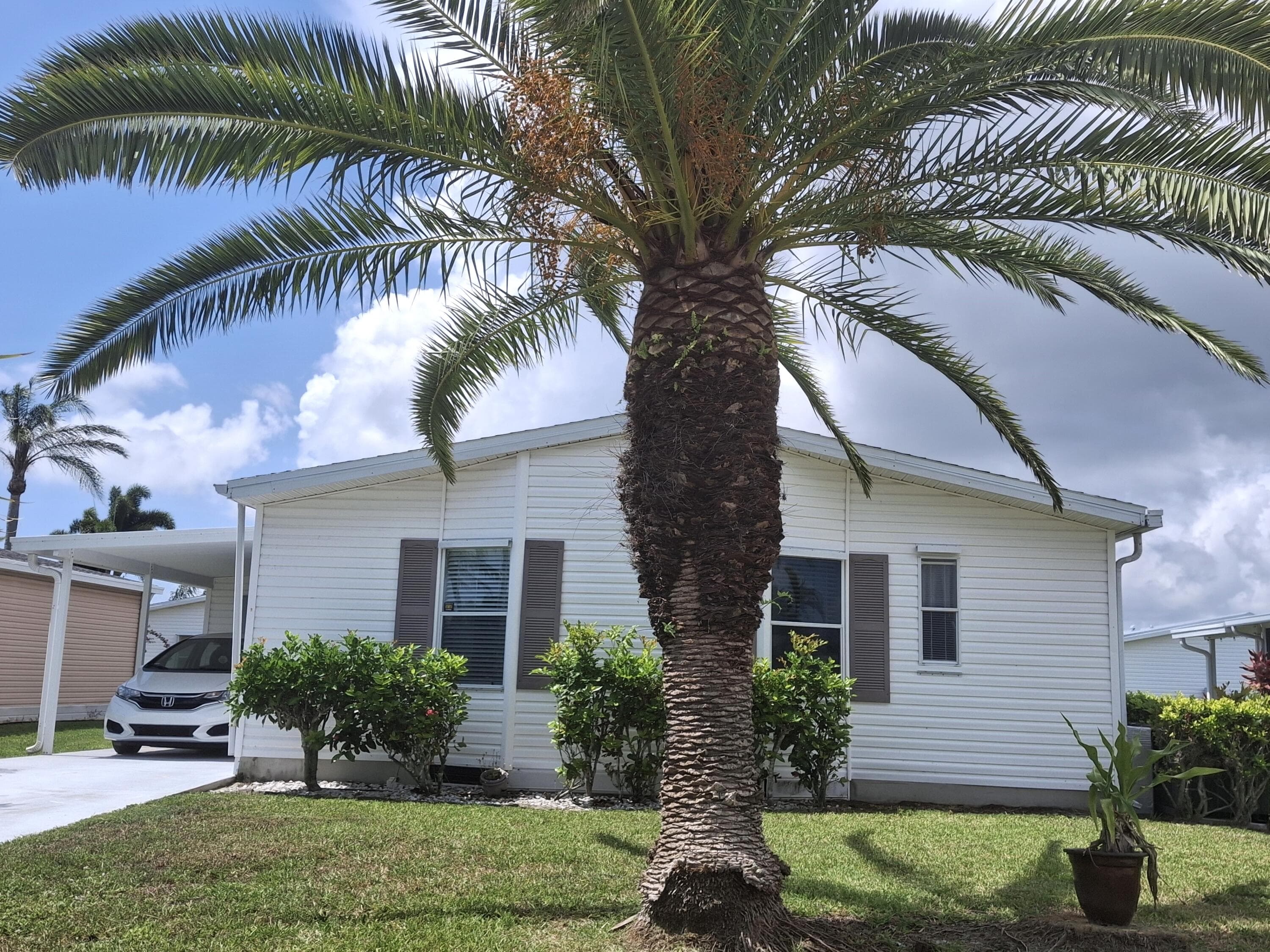 3701 Sleepy Hollow Lane, Port St. Lucie, FL 34952 — photo 1 of 34