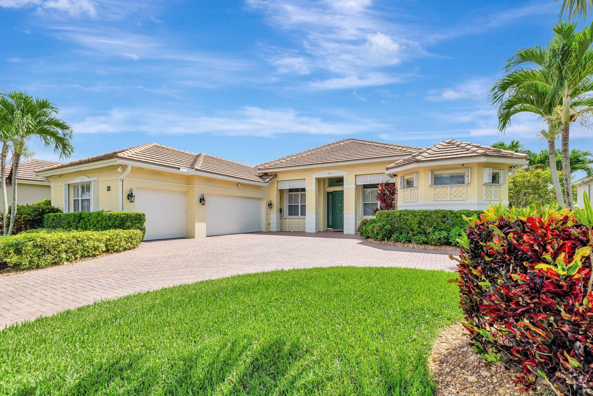699 SW River Bend Circle, Stuart, FL 34997 — photo 2 of 78