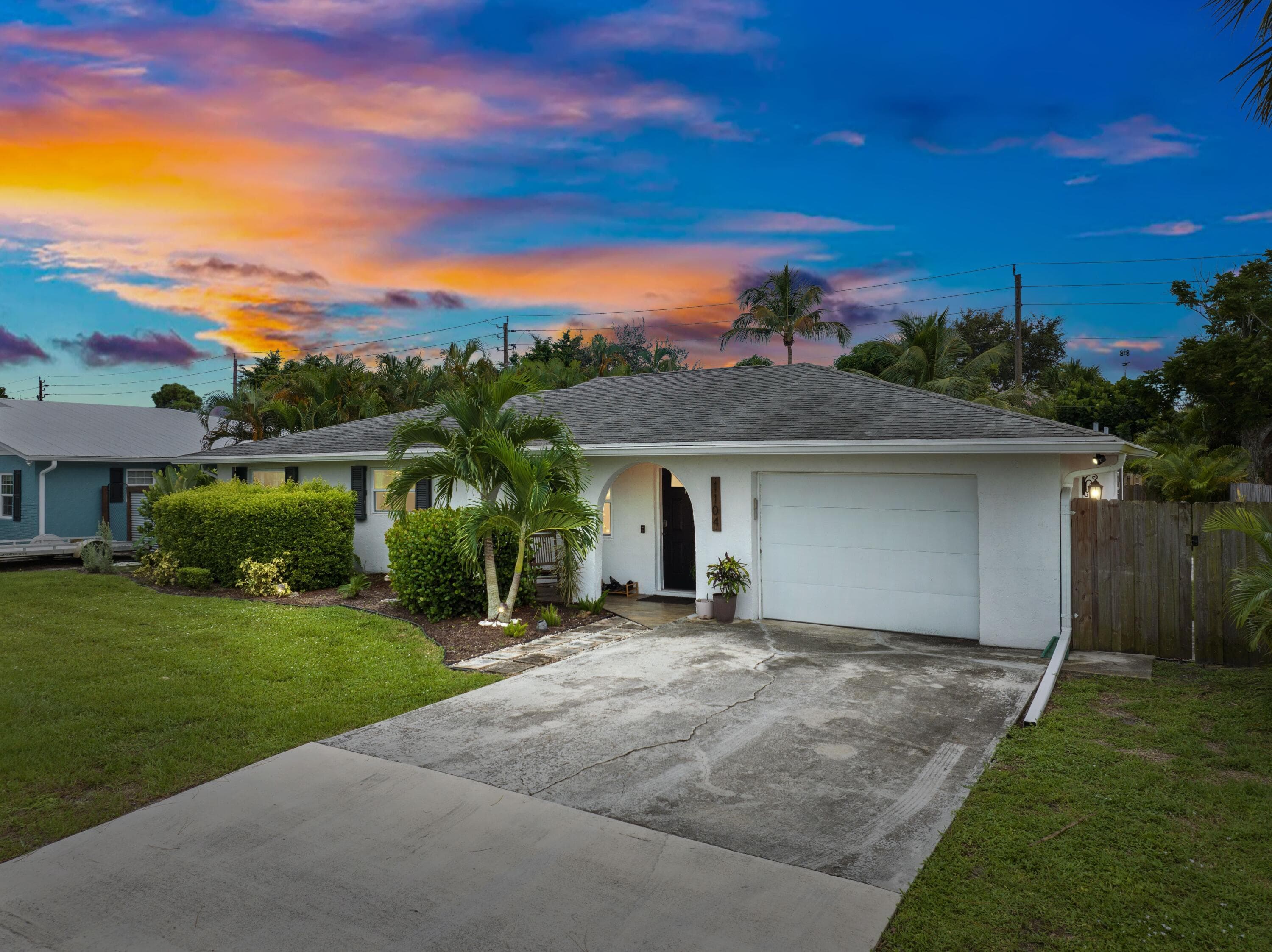 1104 NW 12th Terrace, Stuart, FL 34994 — photo 3 of 27