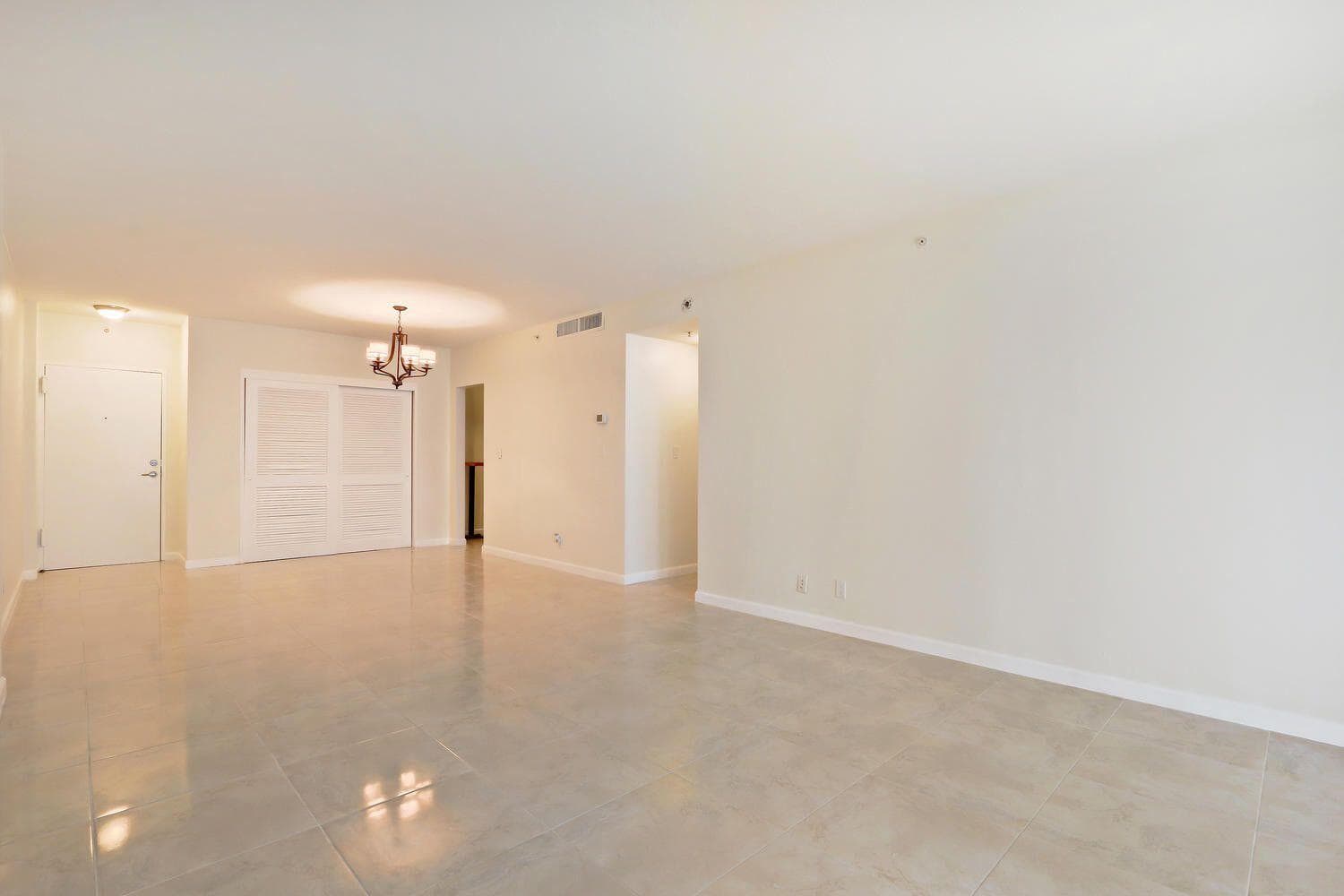 3001 S Ocean Drive 201, Hollywood, FL 33019 — photo 5 of 17
