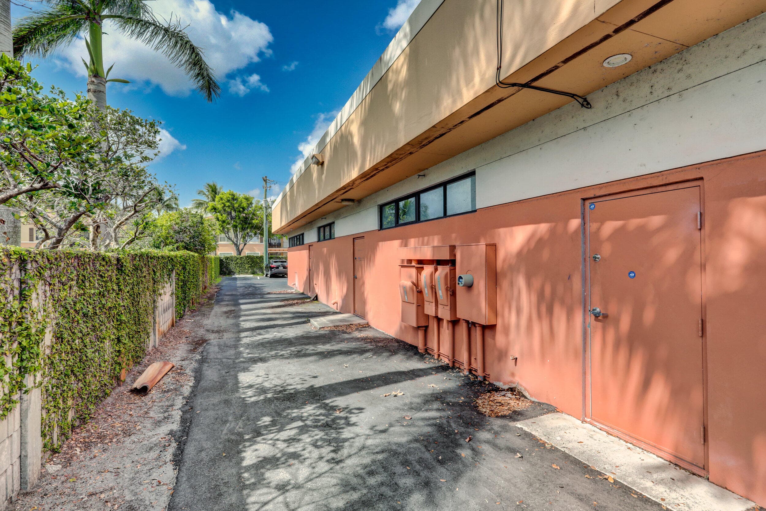 3537 Forest Hill Boulevard, West Palm Beach, FL 33406 — photo 12 of 107