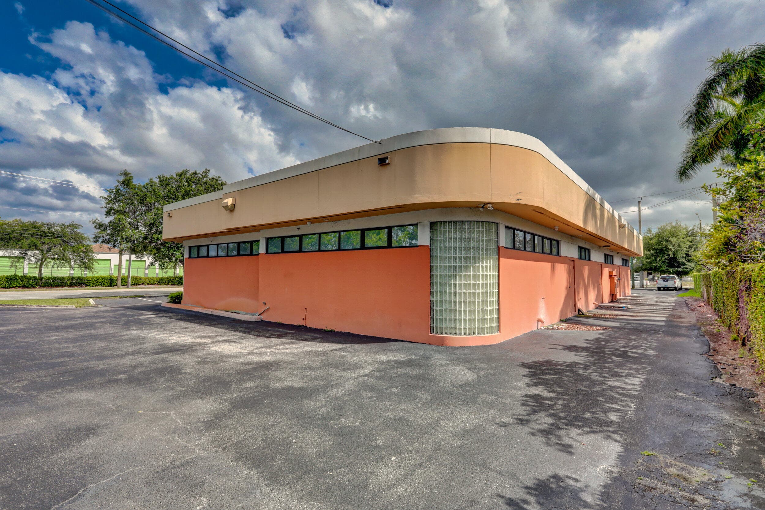 3537 Forest Hill Boulevard, West Palm Beach, FL 33406 — photo 13 of 107