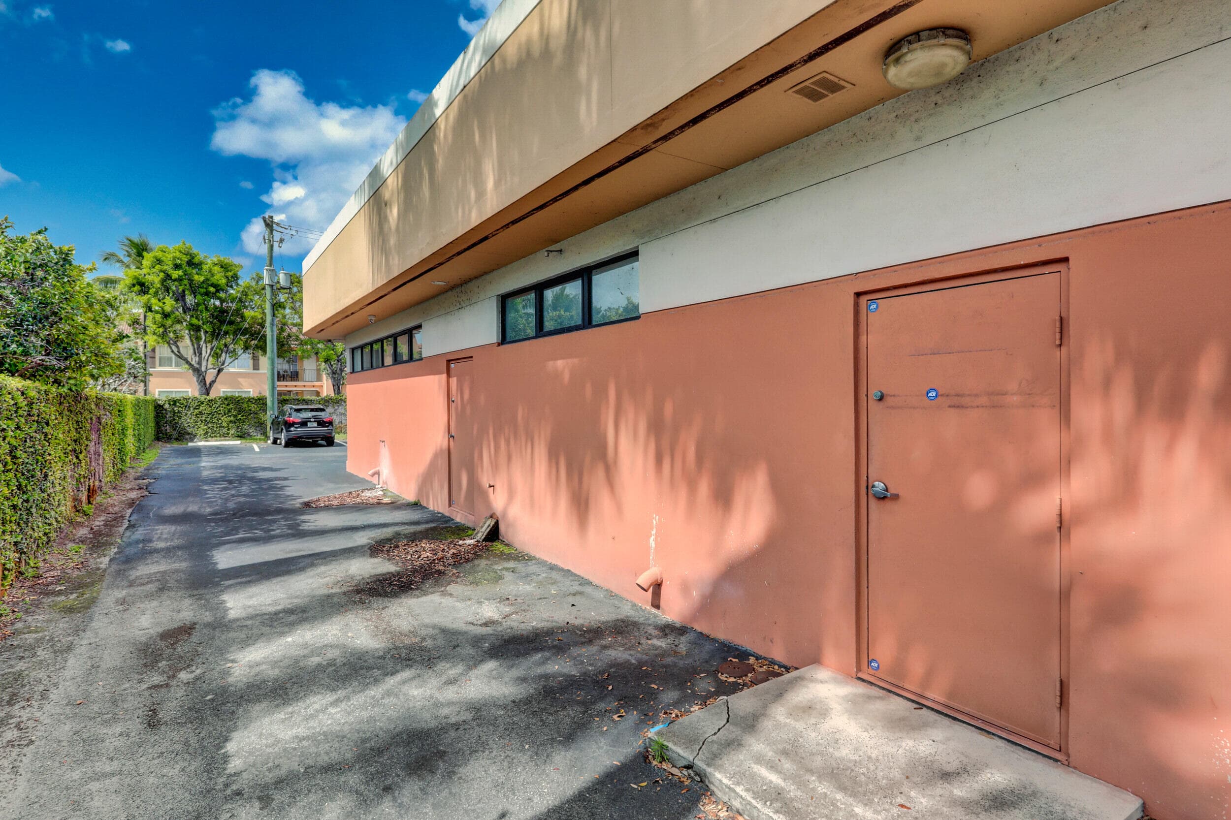 3537 Forest Hill Boulevard, West Palm Beach, FL 33406 — photo 15 of 107